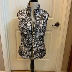 NWT Lilly Pulitzer Elyn puffer, onyx with a twist, small